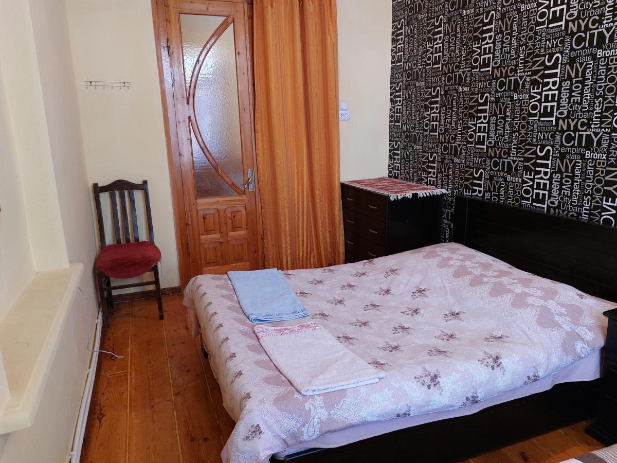 Vaniko'S Guesthouse Боржоми Экстерьер фото